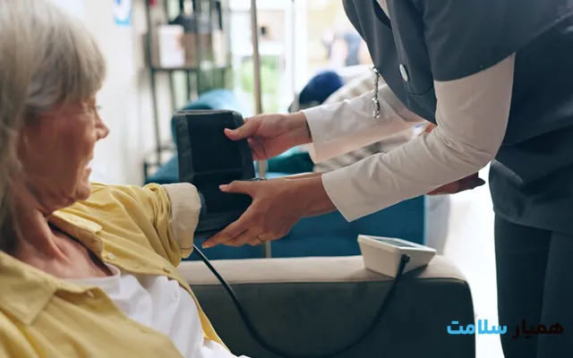 بازگشت والدین به خانه پس از بستری