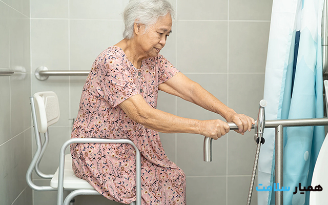 نگهداری از سالمند آلزایمری در منزل